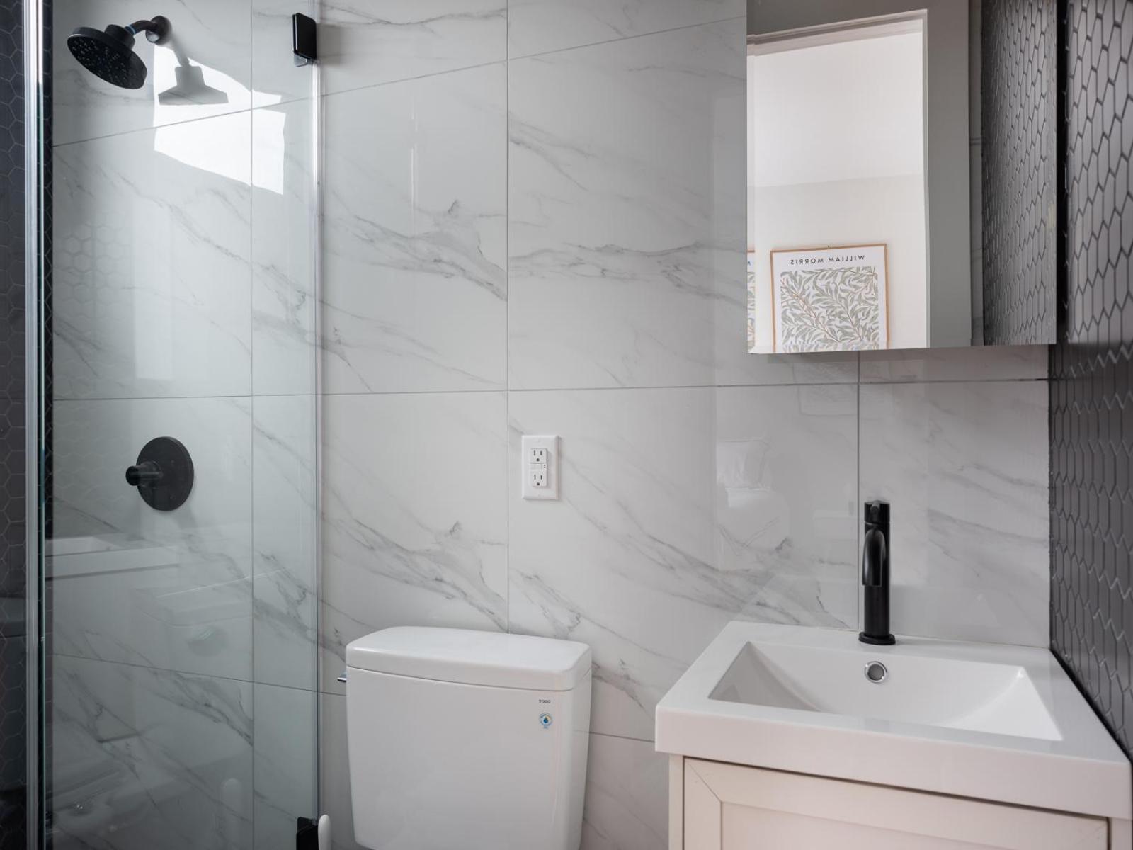 Three Bedroom Brooklynite Suite! نيو يورك المظهر الخارجي الصورة