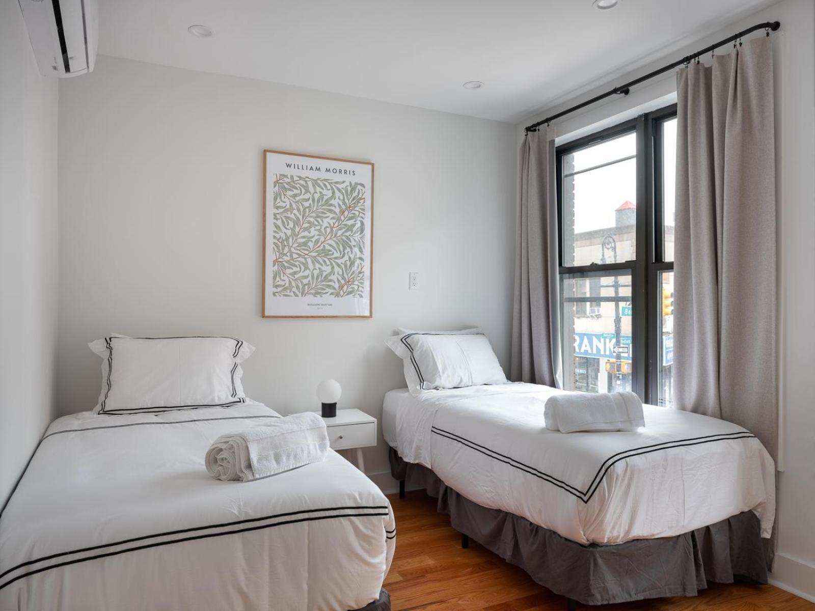 Three Bedroom Brooklynite Suite! نيو يورك المظهر الخارجي الصورة